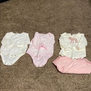3 onesies with one matching set